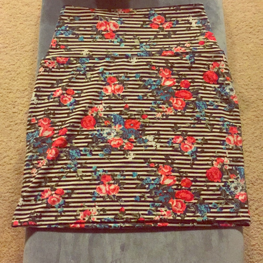 Flower mini skirt